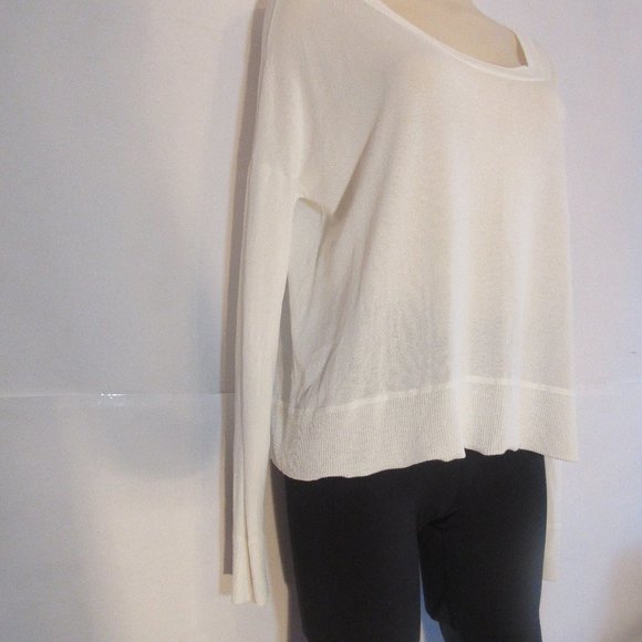 Aritzia Wilfred Top Asymmetrical Women's Relaxed Fit White Long Sleeves medium - Picture 4 of 8